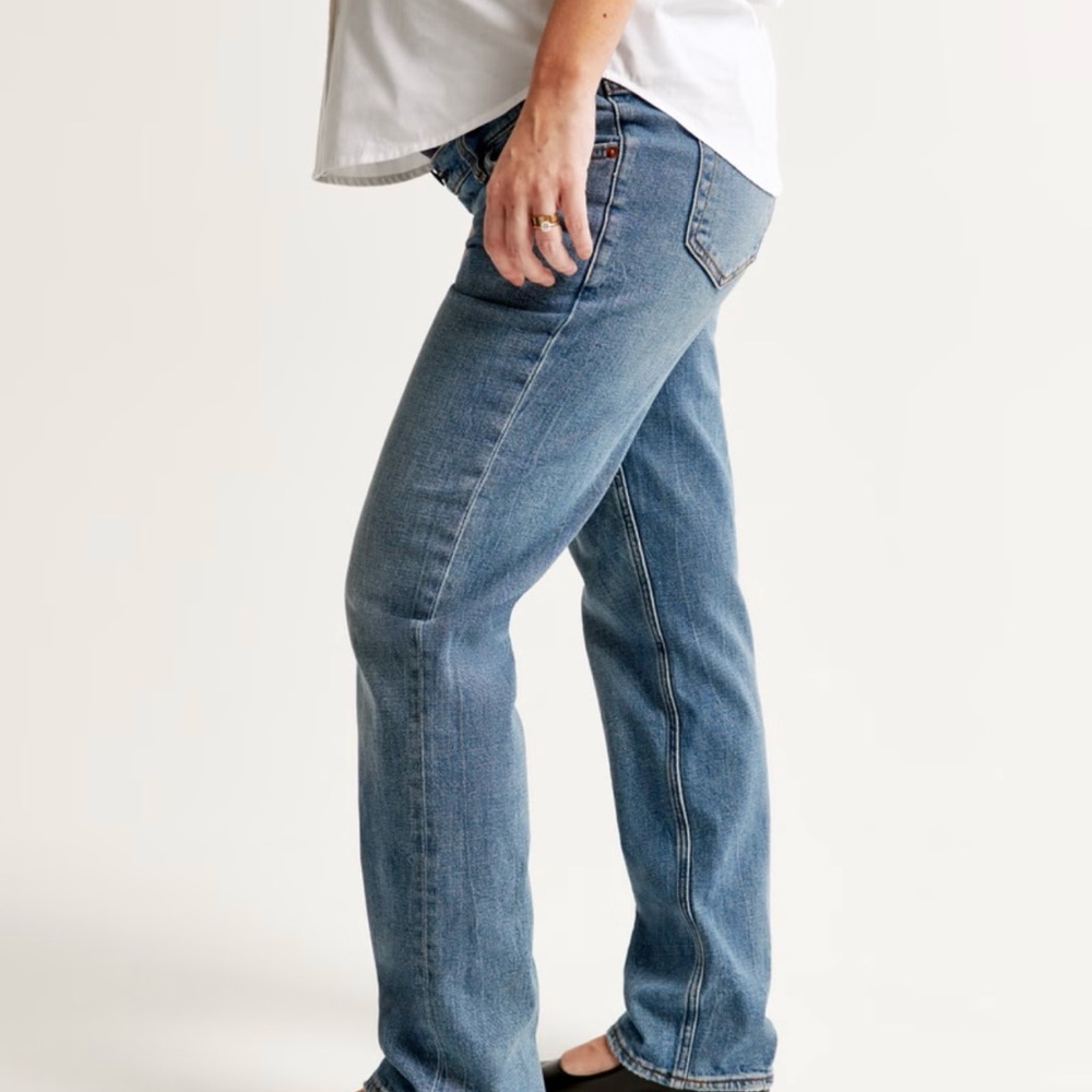 A&F maternity 90’s straight Jean size 10L